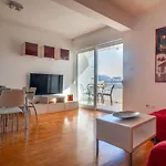 Sea Apartment With Free Parking